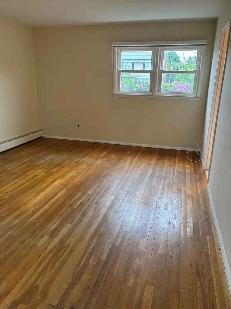 52 Hofstra Drive Smithtown NY 11787
