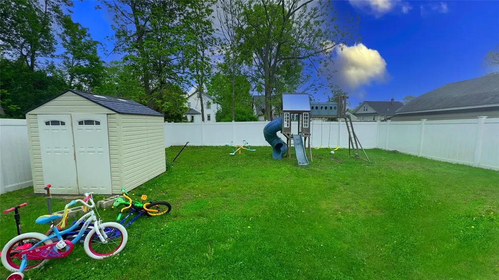 25 Center Avenue Bay Shore NY 11706