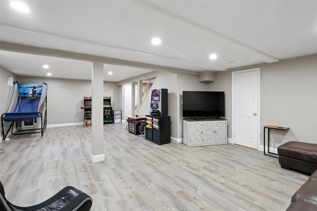 65 Timber Ridge Drive Commack NY 11725