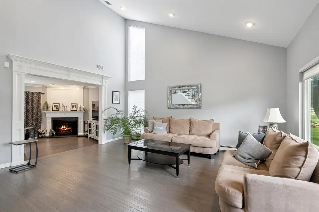 65 Timber Ridge Drive Commack NY 11725