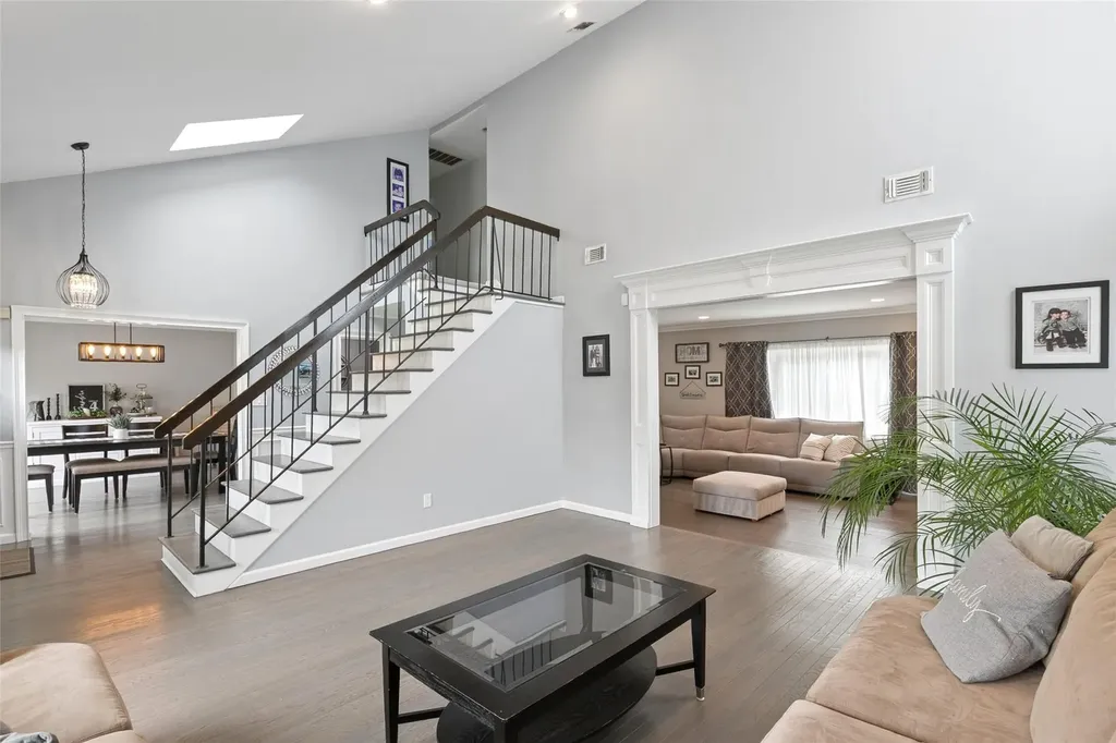 65 Timber Ridge Drive Commack NY 11725