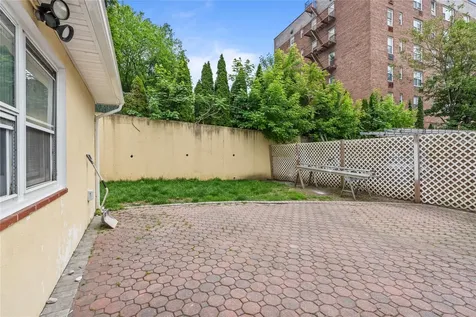 12 Wilson Street Hartsdale NY 10530