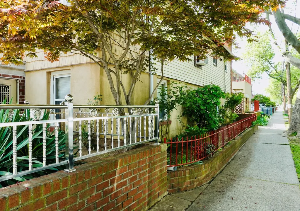 3065 Barkley Avenue Bronx NY 10465
