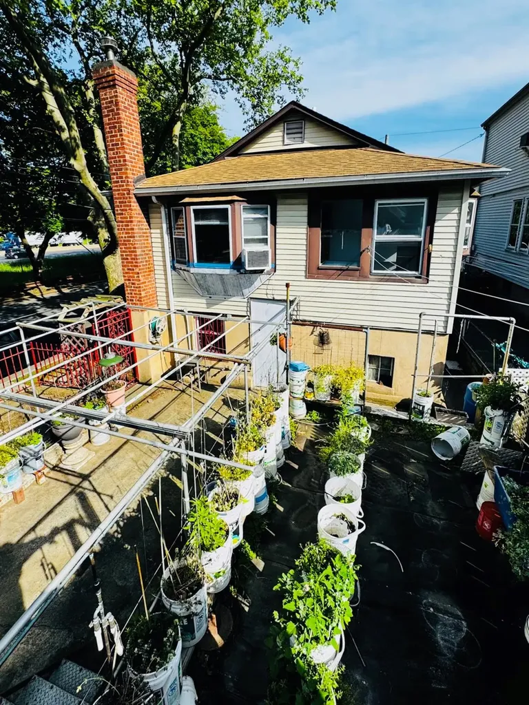 3065 Barkley Avenue Bronx NY 10465