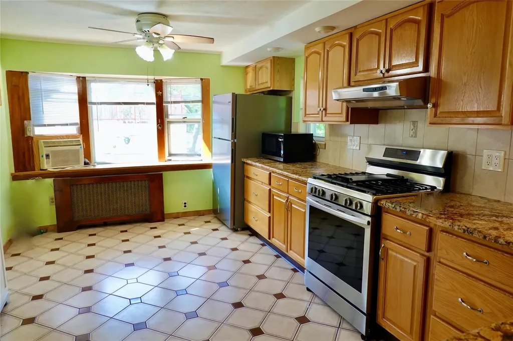 3065 Barkley Avenue Bronx NY 10465