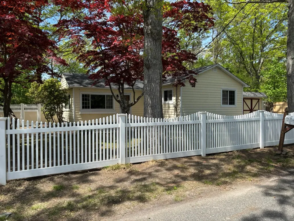 212 Longfellow Drive Mastic Beach NY 11951