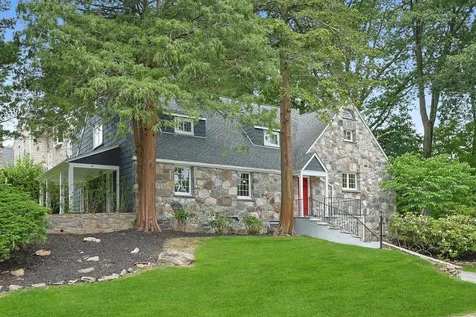92 Glenwood Avenue New Rochelle NY 10801