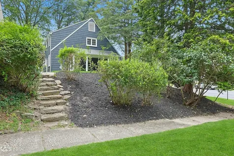 92 Glenwood Avenue New Rochelle NY 10801