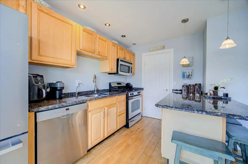 7 Sunny Brook Circle Highland NY 12528