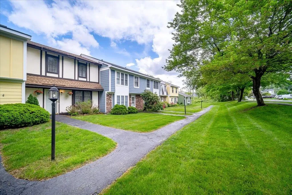 7 Sunny Brook Circle Highland NY 12528