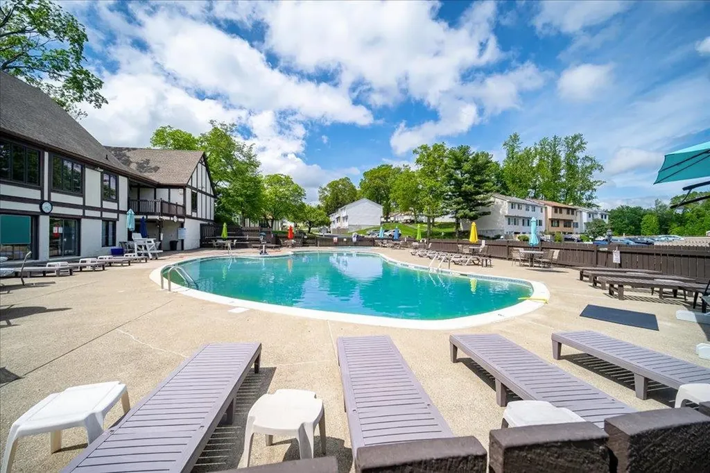 7 Sunny Brook Circle Highland NY 12528