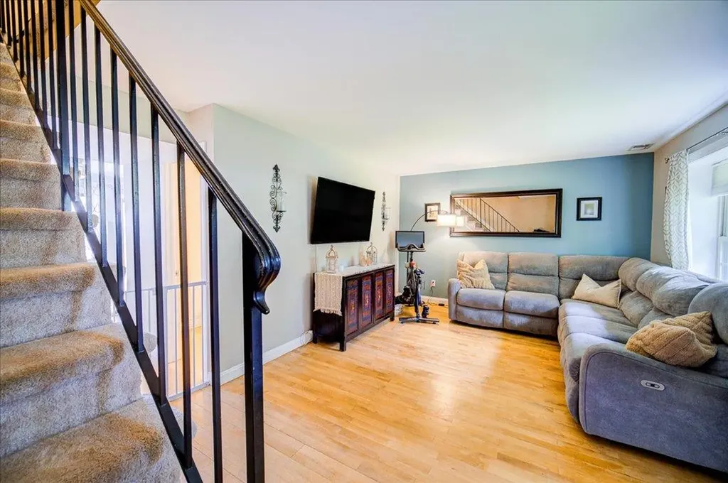 7 Sunny Brook Circle Highland NY 12528