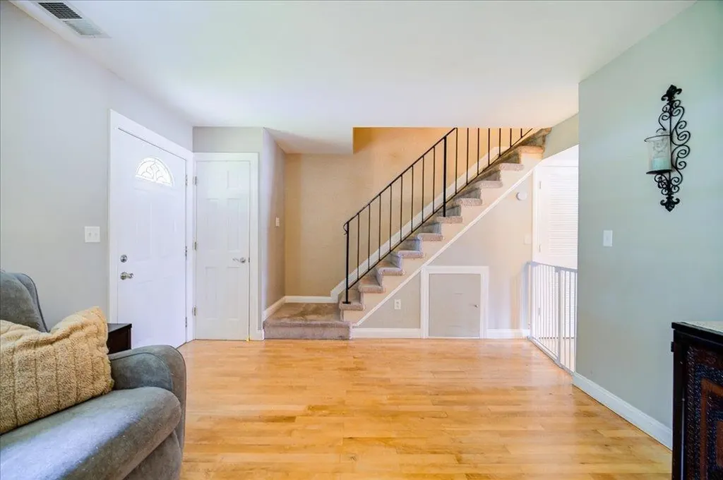 7 Sunny Brook Circle Highland NY 12528