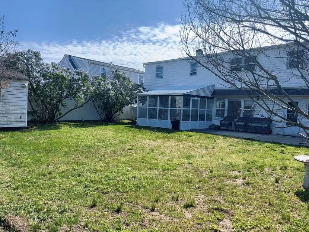 2333 Beech Street Wantagh NY 11793