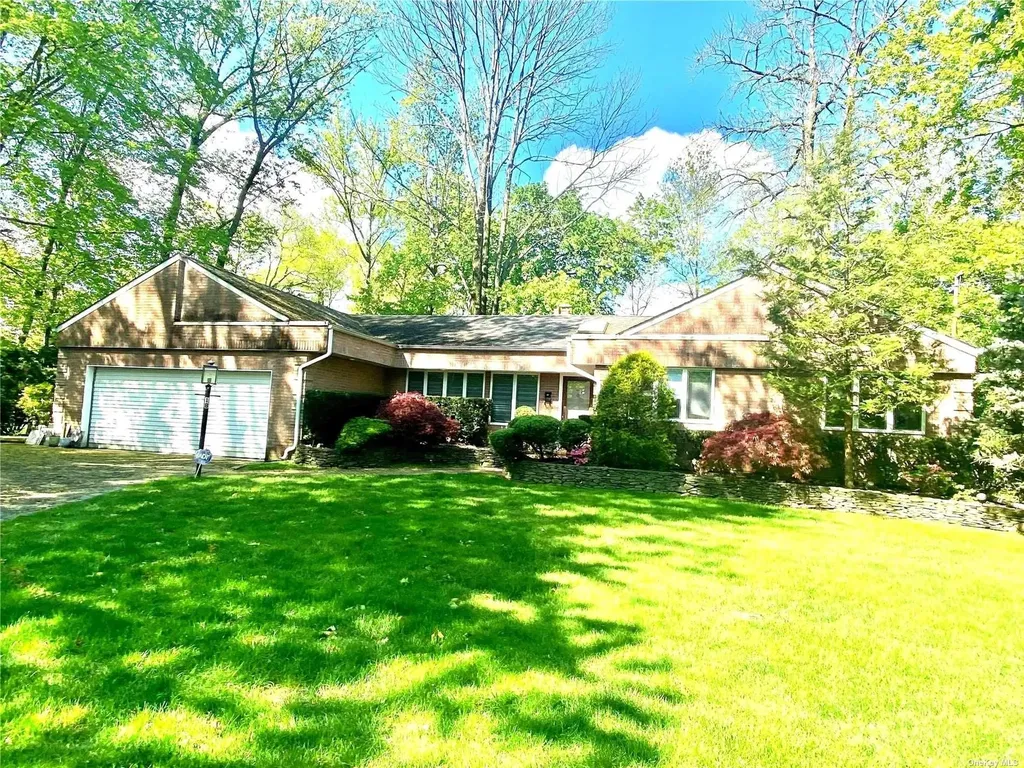 1b Ramsey Road Great Neck NY 11023