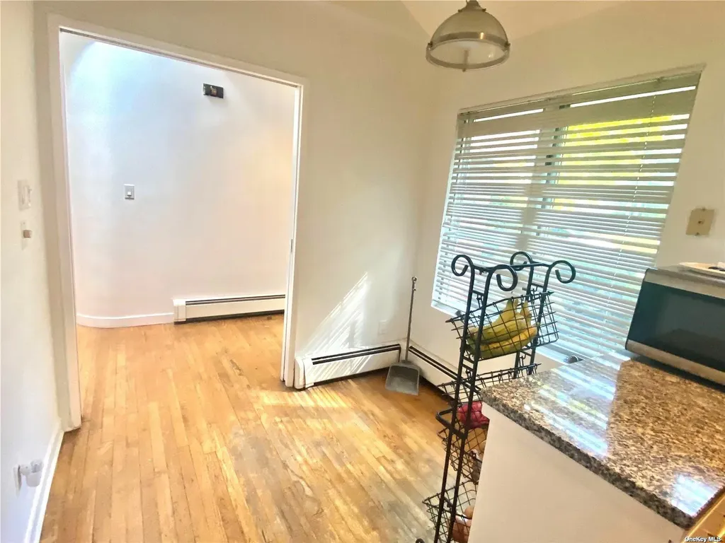 1b Ramsey Road Great Neck NY 11023