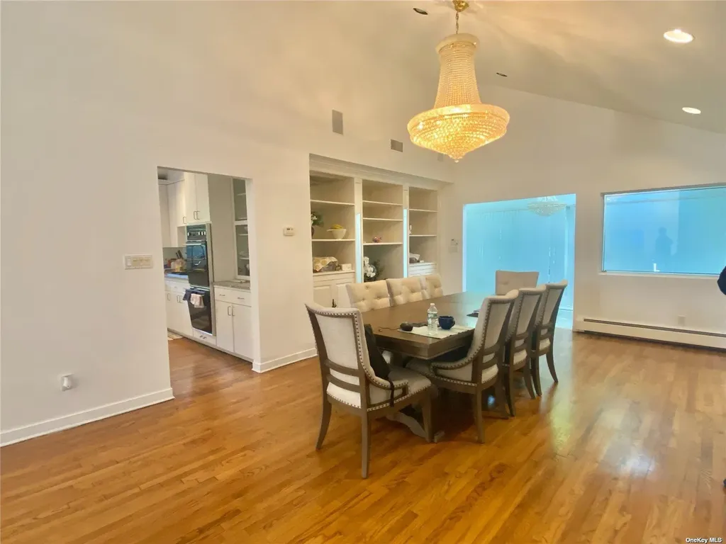 1b Ramsey Road Great Neck NY 11023