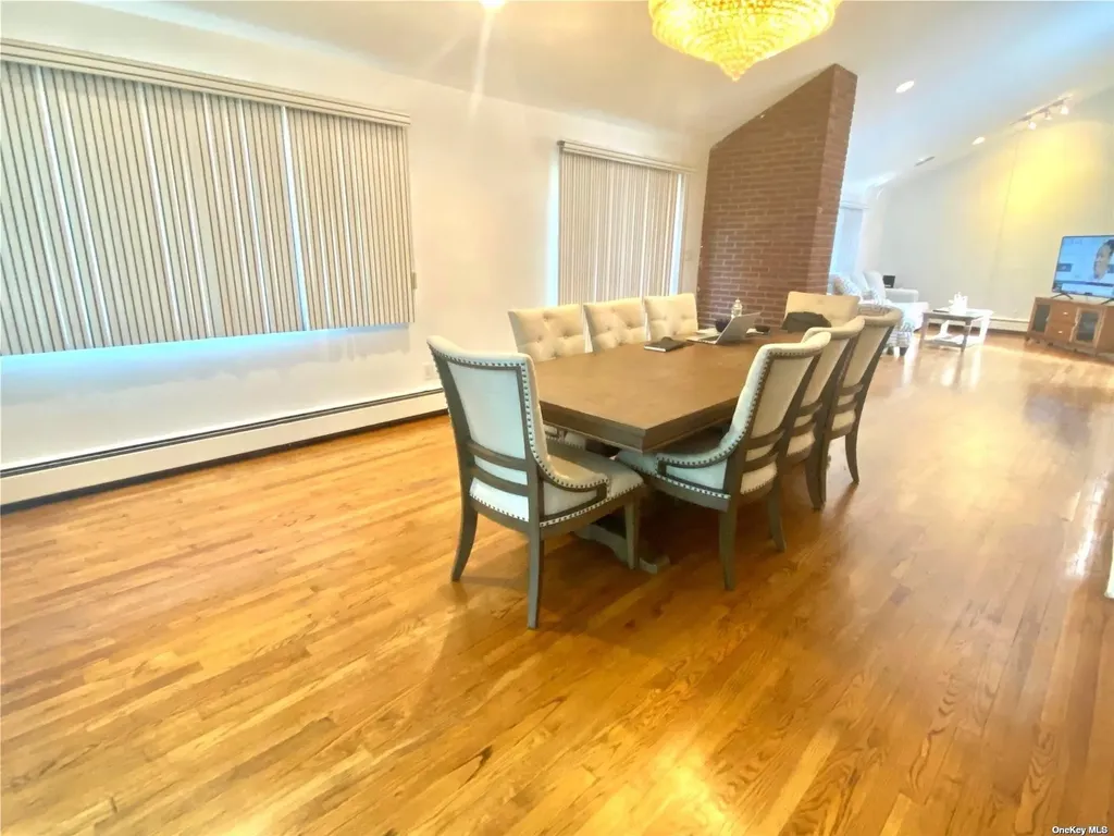 1b Ramsey Road Great Neck NY 11023
