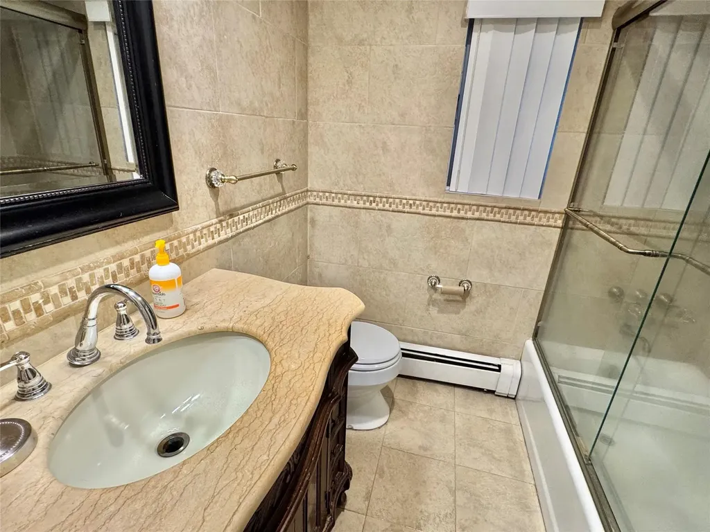 1b Ramsey Road Great Neck NY 11023