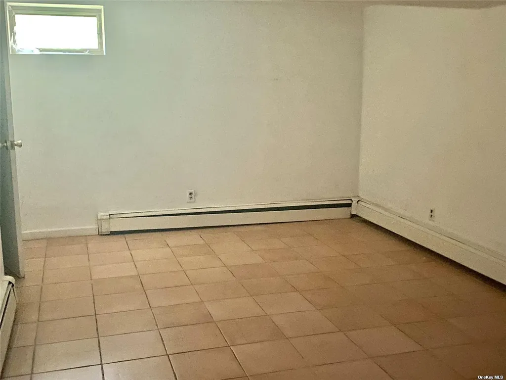 1b Ramsey Road Great Neck NY 11023