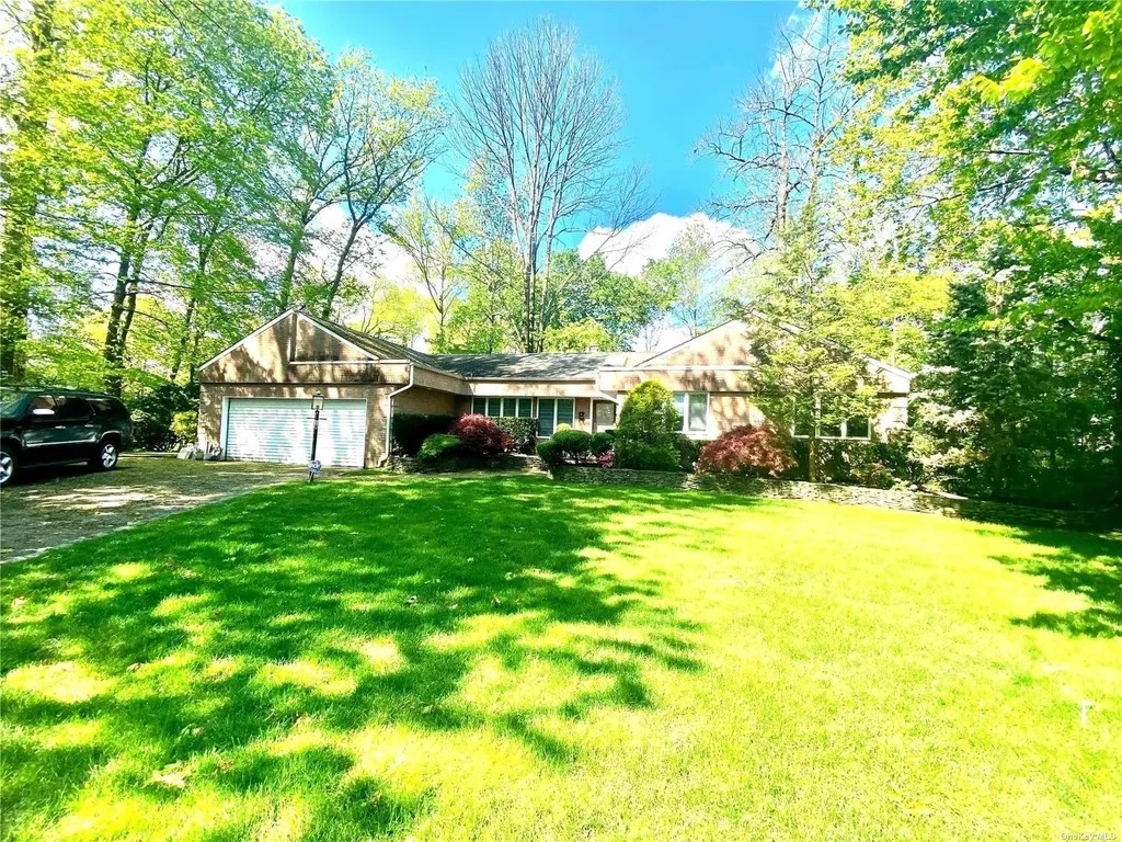 1b Ramsey Road Great Neck NY 11023