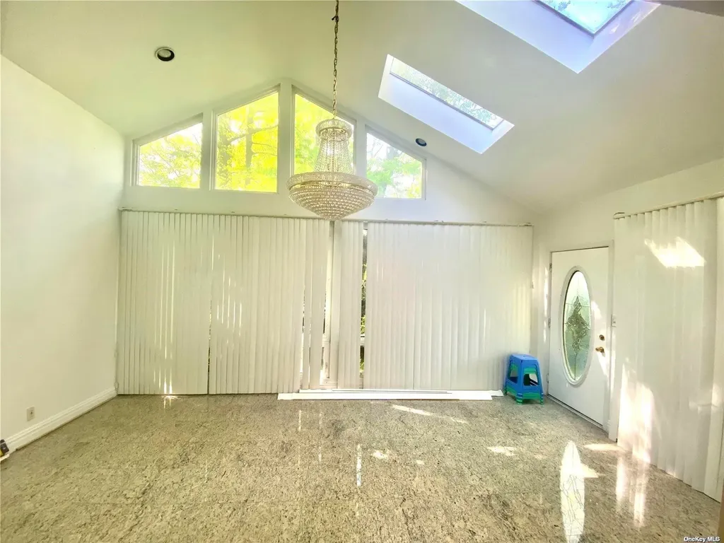 1b Ramsey Road Great Neck NY 11023