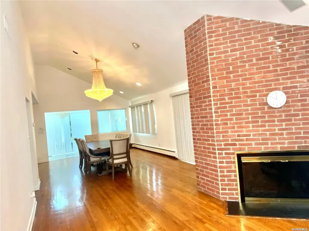 1b Ramsey Road Great Neck NY 11023