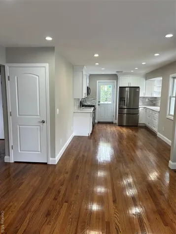 14 Chenango Drive Bay Shore NY 11706