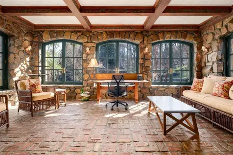 118 John Street Greenwich CT 06831