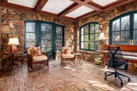 118 John Street Greenwich CT 06831
