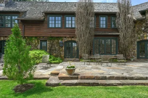 118 John Street Greenwich CT 06831