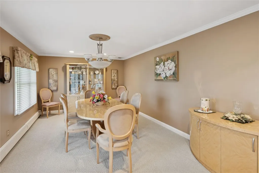 11 Greenfield Lane Commack NY 11725