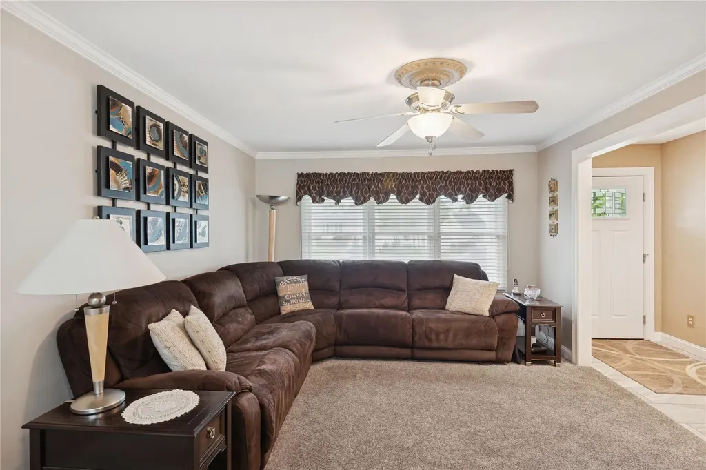 11 Greenfield Lane Commack NY 11725