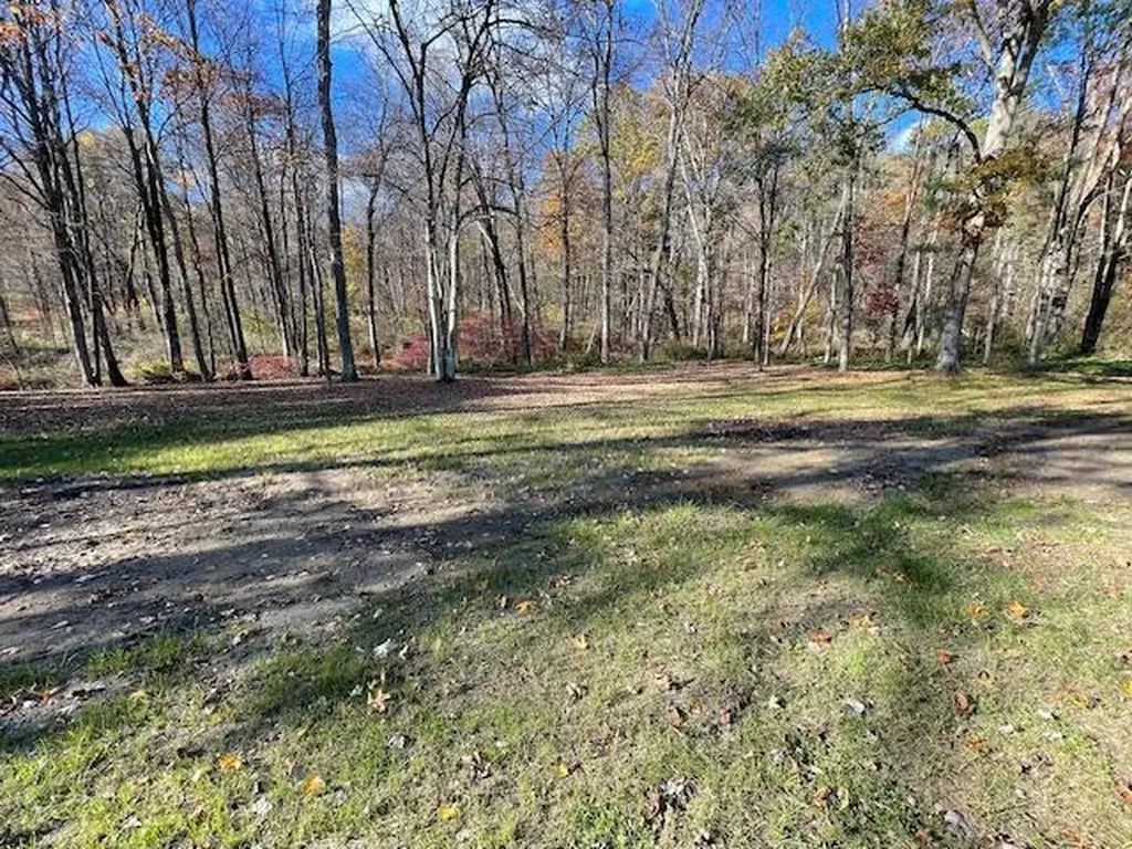 25 White Road Putnam Valley NY 10579