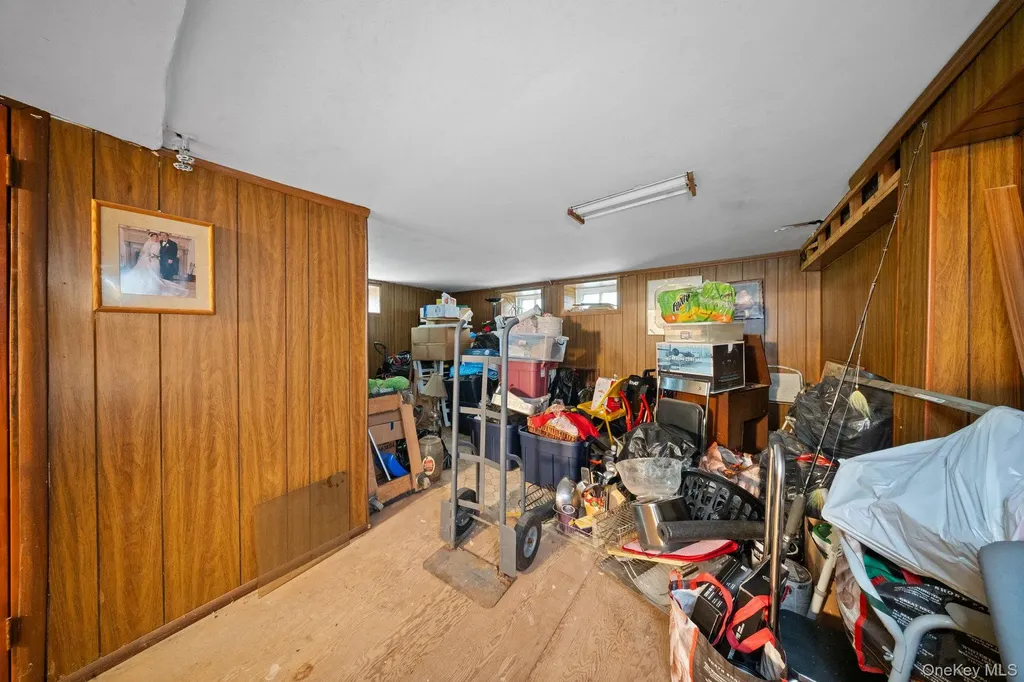 2816 215th Place Bayside NY 11360