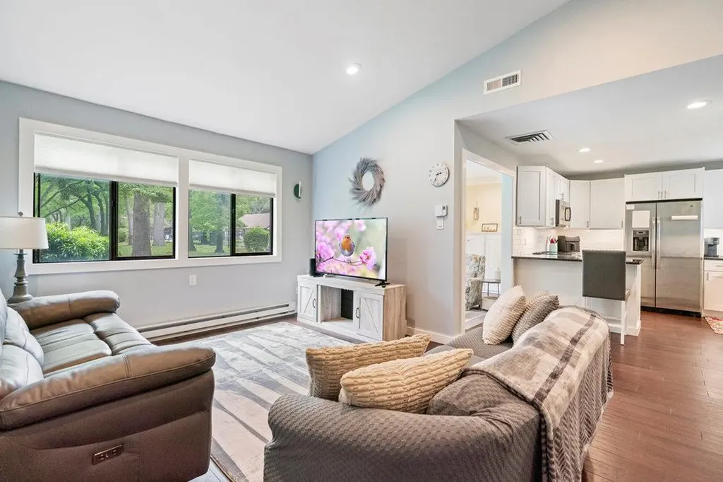 80 Strathmore Gate Drive Stony Brook NY 11790