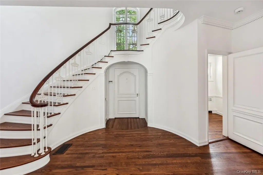 6 Loden Lane Purchase NY 10577