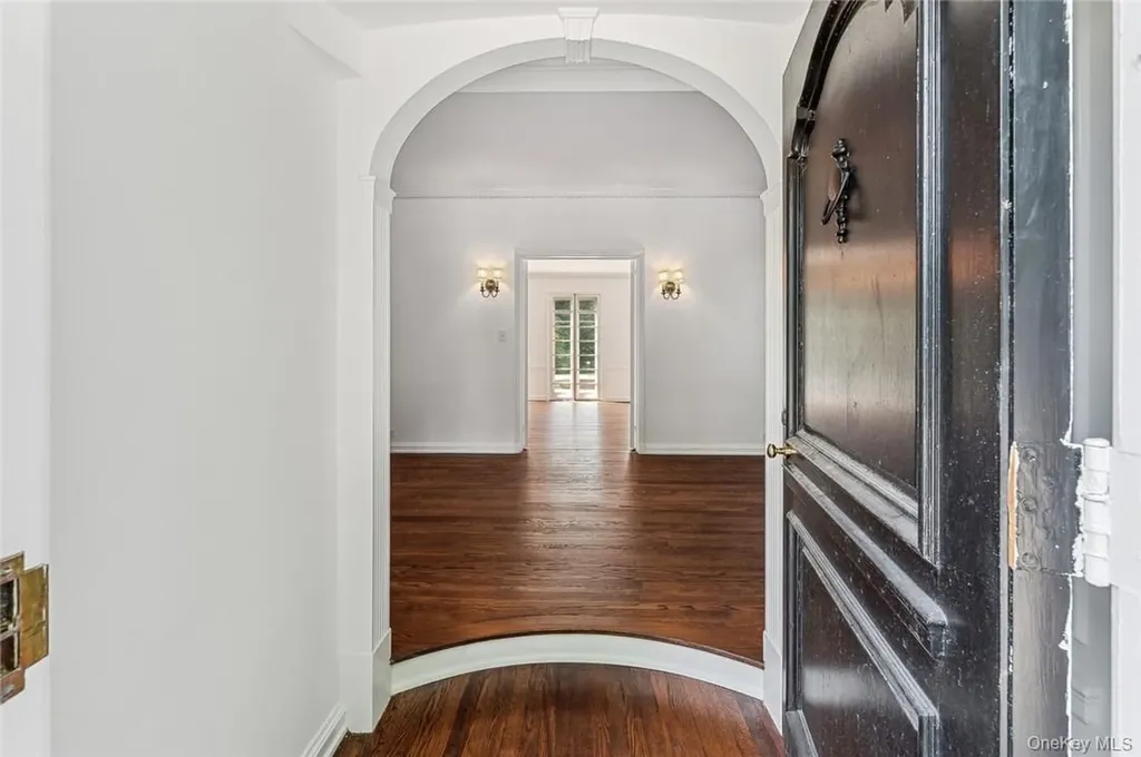 6 Loden Lane Purchase NY 10577