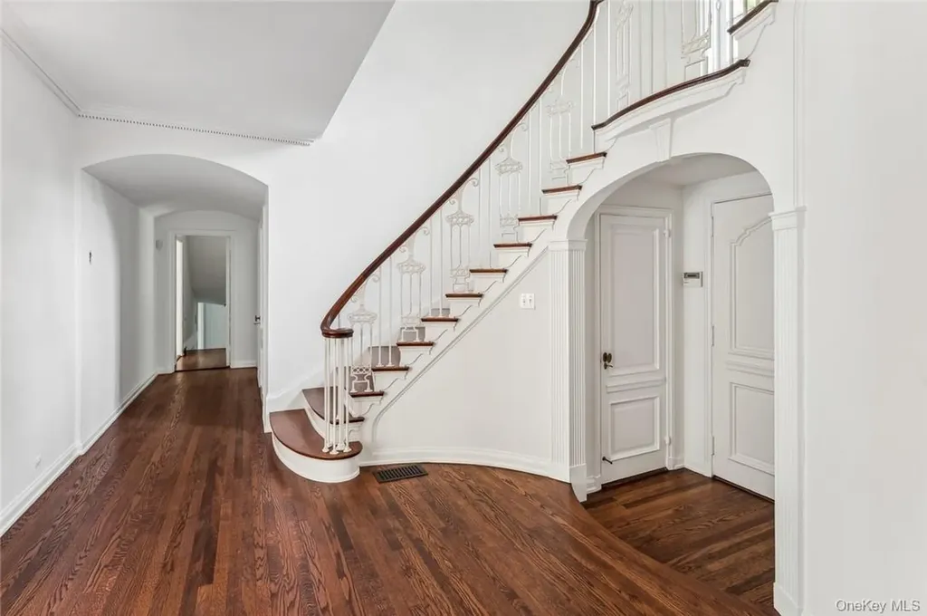 6 Loden Lane Purchase NY 10577