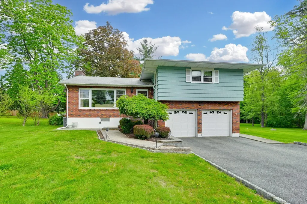24 Westview Avenue Congers NY 10920