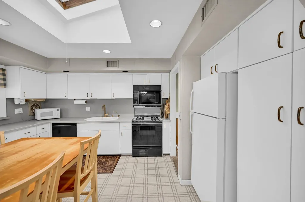 24 Westview Avenue Congers NY 10920