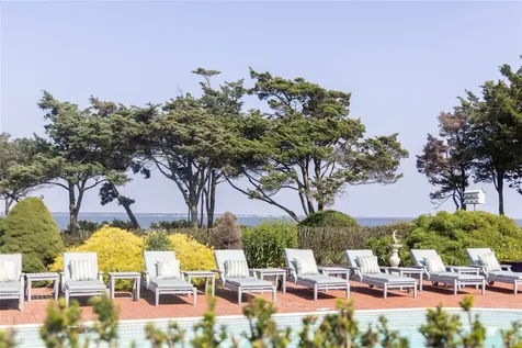 16 Point Road Bellport Village NY 11713