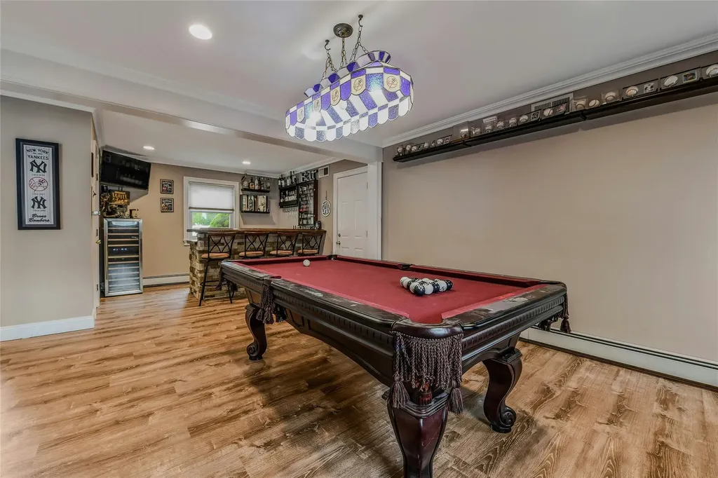 10 Garretson Avenue Islip NY 11751