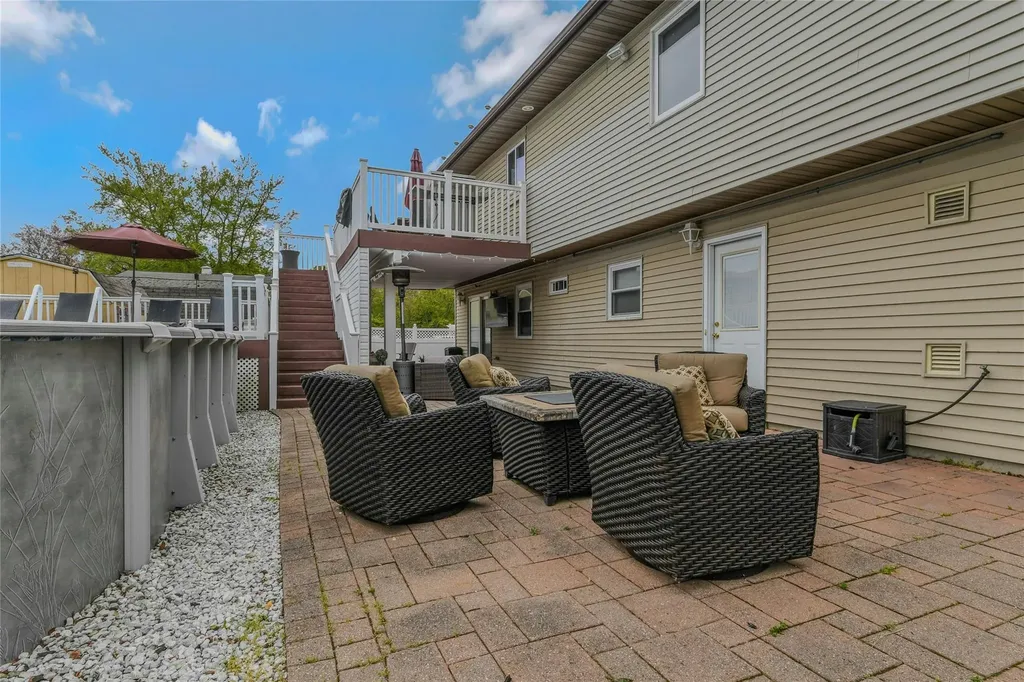 10 Garretson Avenue Islip NY 11751