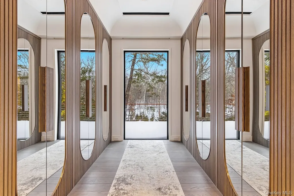 43 Old Orchard Lane East Hampton NY 11937
