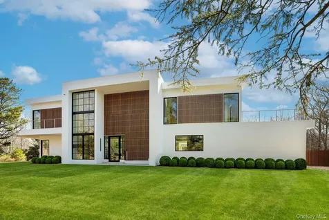 43 Old Orchard Lane East Hampton NY 11937