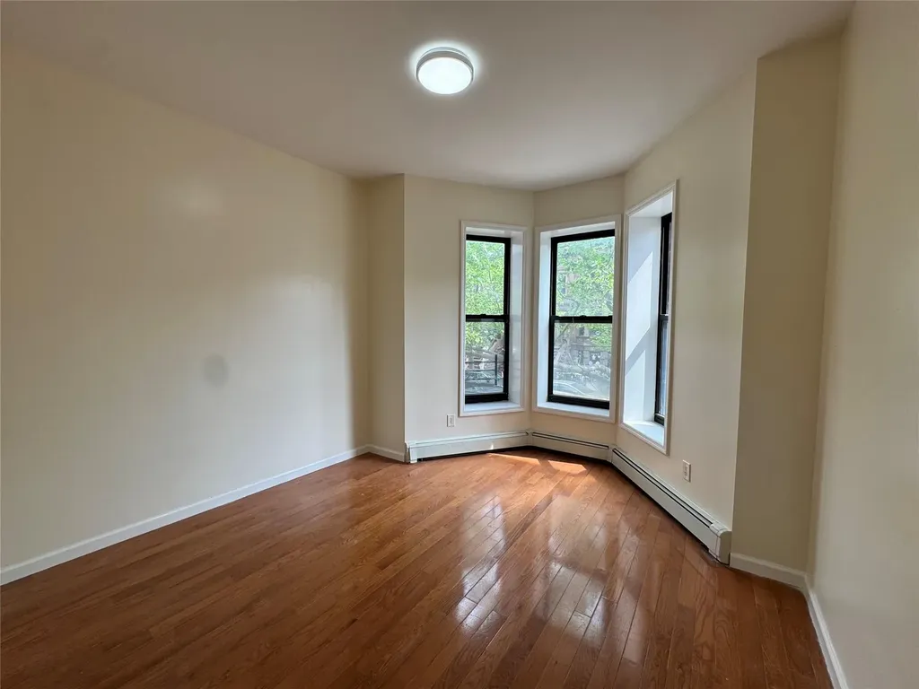 454 58th Street Brooklyn NY 11220