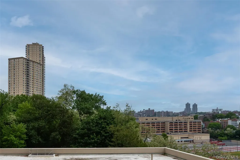 2500 Johnson Avenue Bronx NY 10463