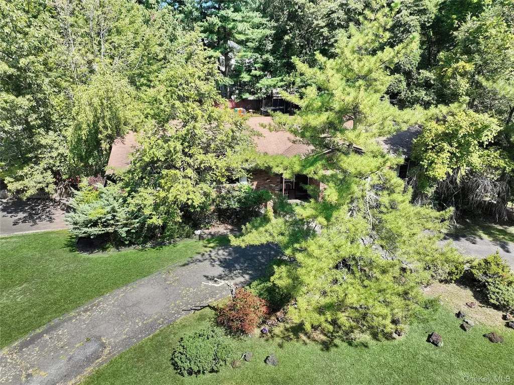 20 Crestview Terrace Monsey NY 10952