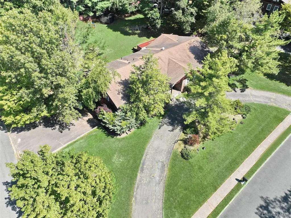 20 Crestview Terrace Monsey NY 10952